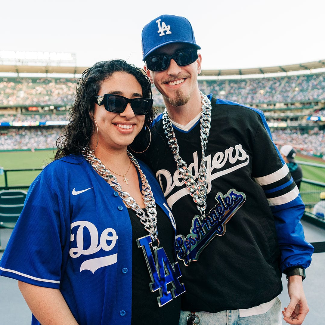 Los Angeles Dodgers Script Logo MLB Chromatic Turnover Chain