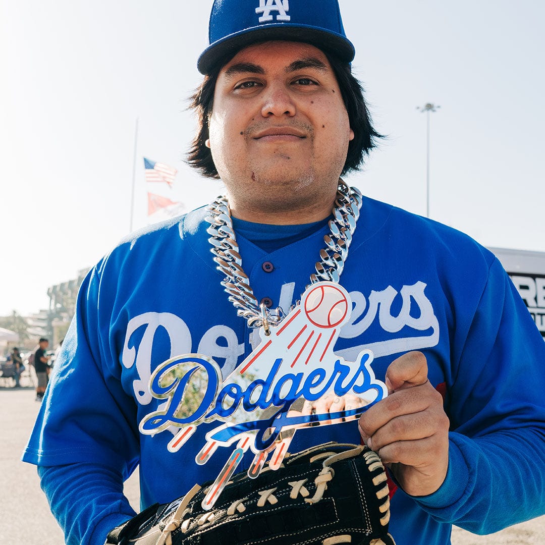 Trophy Script Los Angeles Dodgers Script MLB Chromatic Turnover Chain - TrophySmack